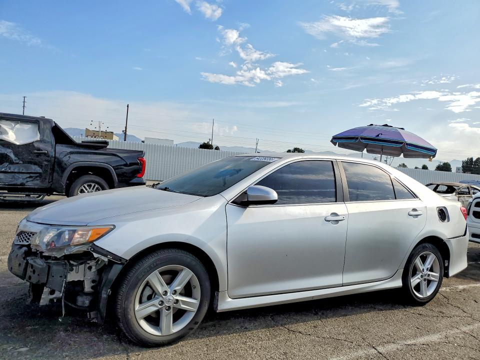 Aukcja sprzedaży 2014 Toyota Camry, vin: 4T1BF1FK0EU824713, numer aukcji: 64339356