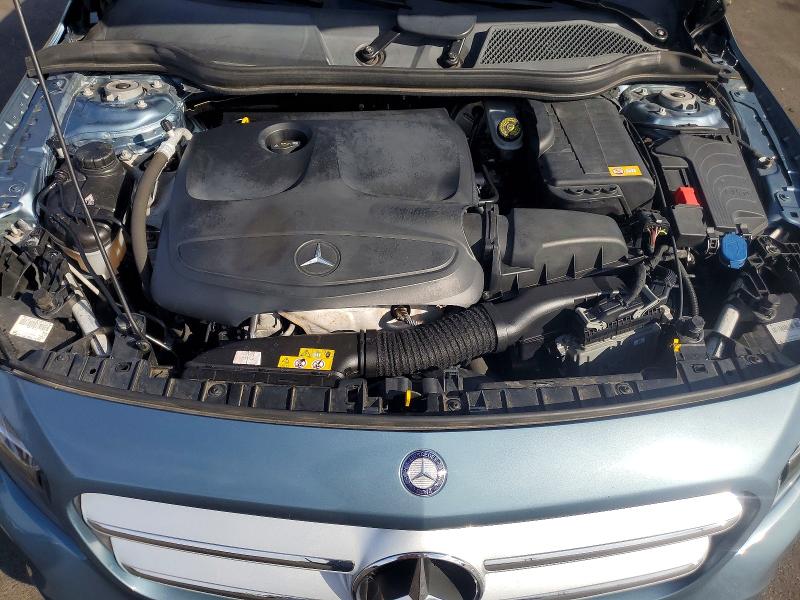 67092286 :رقم المزاد ، WDCTG4GBXFJ079911 vin ، 2015 Mercedes-benz Gla مزاد بيع