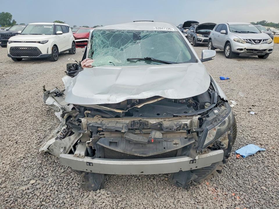 63947136 :رقم المزاد ، 1G1105S32KU115843 vin ، 2019 Chevrolet Impala مزاد بيع
