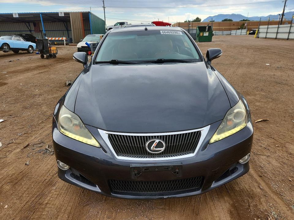 66469286 :رقم المزاد ، JTHFF2C28B2514959 vin ، 2011 Lexus Is 250c مزاد بيع