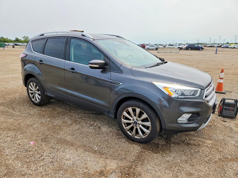 2017 Ford Escape მანქანა იყიდება აუქციონზე, vin: 1FMCU0JD6HUE31123, აუქციონის ნომერი: 64611036