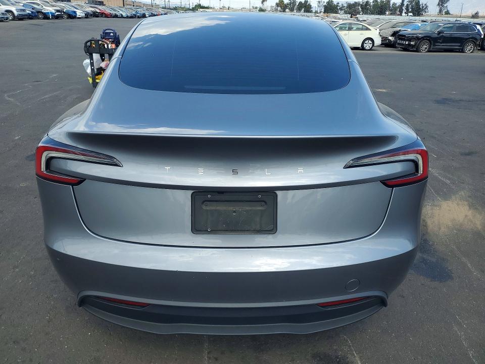 64849806 :رقم المزاد ، 5YJ3E1EA8SF896476 vin ، 2025 Tesla Model 3 مزاد بيع