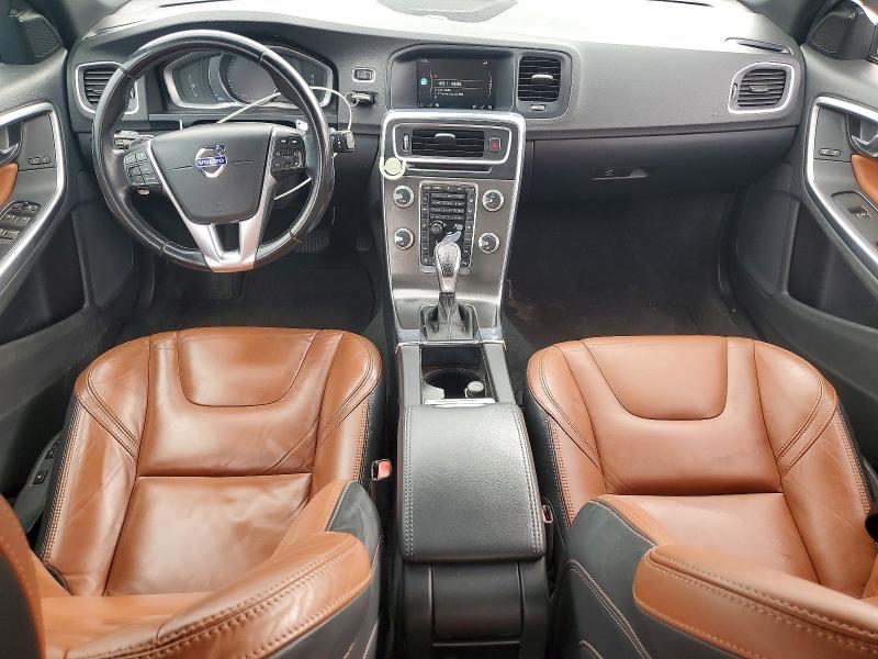 67124606 :رقم المزاد ، YV149MFM0F2336327 vin ، 2015 Volvo S60 مزاد بيع