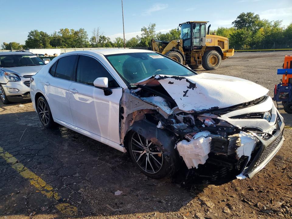 66556216 :رقم المزاد ، 4T1C31AKXPU608908 vin ، 2023 Toyota Camry مزاد بيع