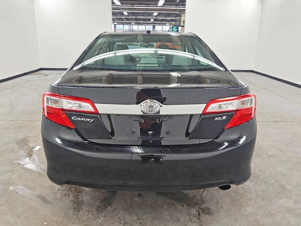 2014 Toyota Camry მანქანა იყიდება აუქციონზე, vin: 4T4BF1FKXER398115, აუქციონის ნომერი: 65073086