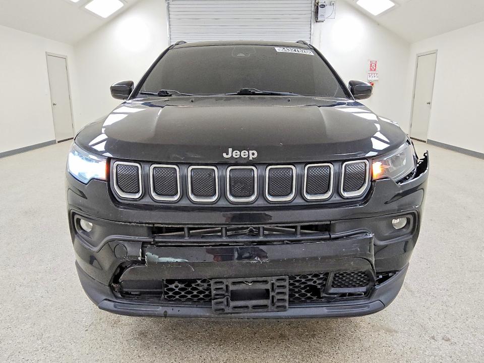 Продаж на аукціоні авто 2022 Jeep Compass, vin: 3C4NJDFB7NT195205, номер лоту: 64327826