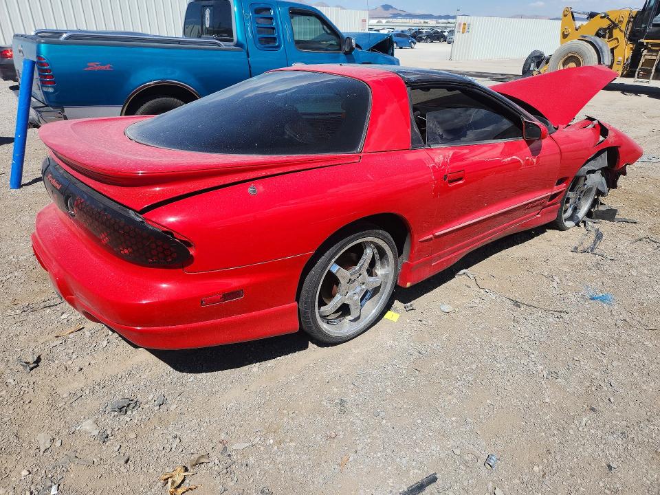 Auction sale of the 2001 Pontiac Firebird, vin: 2G2FS22K412115526, lot number: 60318616