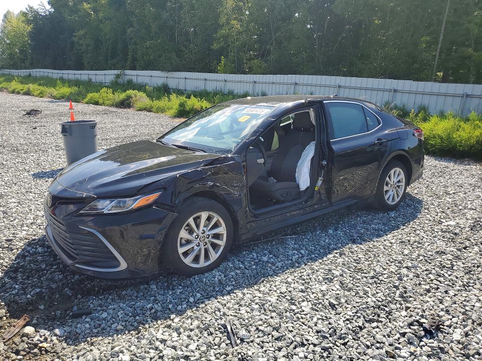 65681076 :رقم المزاد ، 4T1C11AK5PU138342 vin ، 2023 Toyota Camry مزاد بيع
