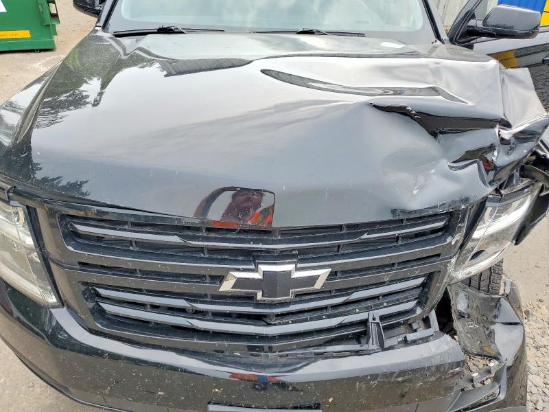 64249546 :رقم المزاد ، 1GNSKHKC5LR226275 vin ، 2020 Chevrolet Suburban مزاد بيع