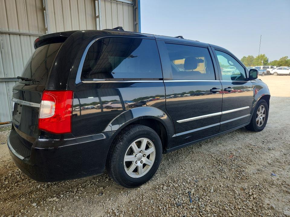 64213136 :رقم المزاد ، 2C4RC1BG7DR555229 vin ، 2013 Chrysler Town & Country مزاد بيع