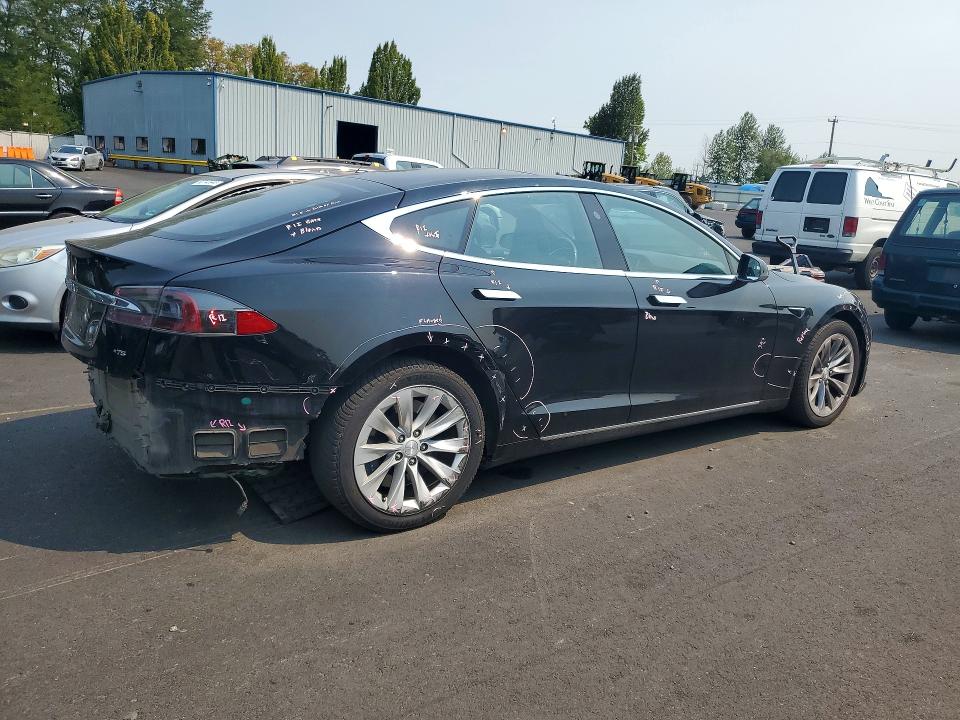 2017 Tesla Model S მანქანა იყიდება აუქციონზე, vin: 5YJSA1E15HF209700, აუქციონის ნომერი: 62816846