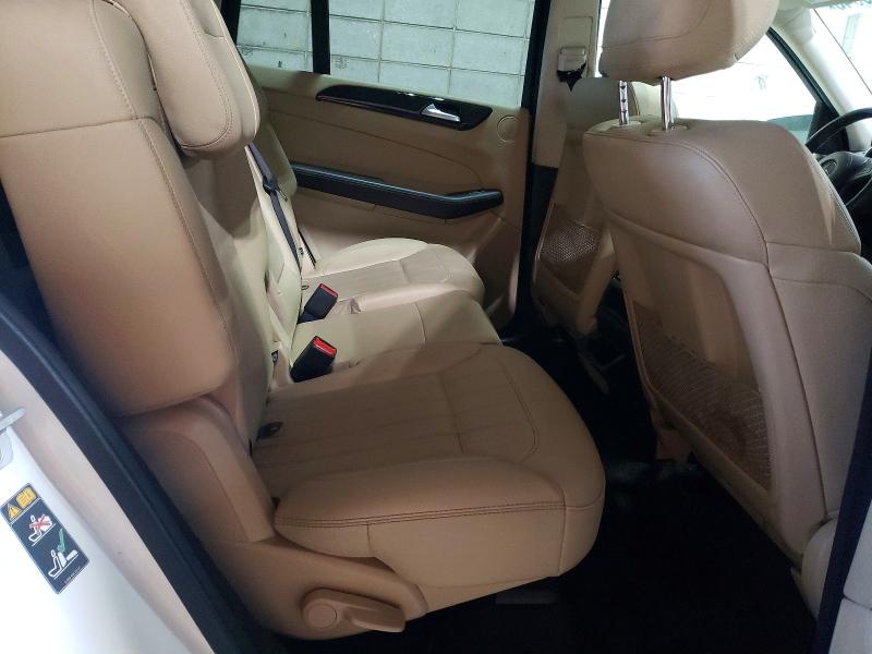 65216546 :رقم المزاد ، 4JGDF6EE6HA752178 vin ، 2017 Mercedes-benz Gls مزاد بيع
