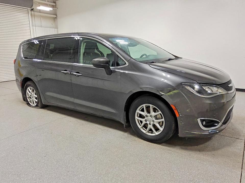Продажа на аукционе авто 2017 Chrysler Pacifica, vin: 2C4RC1BG5HR846737, номер лота: 64980136