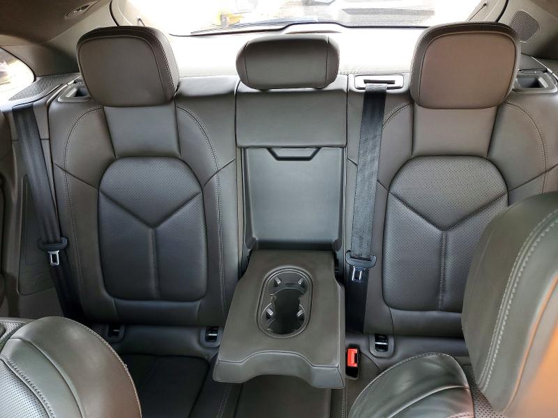 Продаж на аукціоні авто 2016 Porsche Macan, vin: WP1AB2A56GLB44700, номер лоту: 63445556
