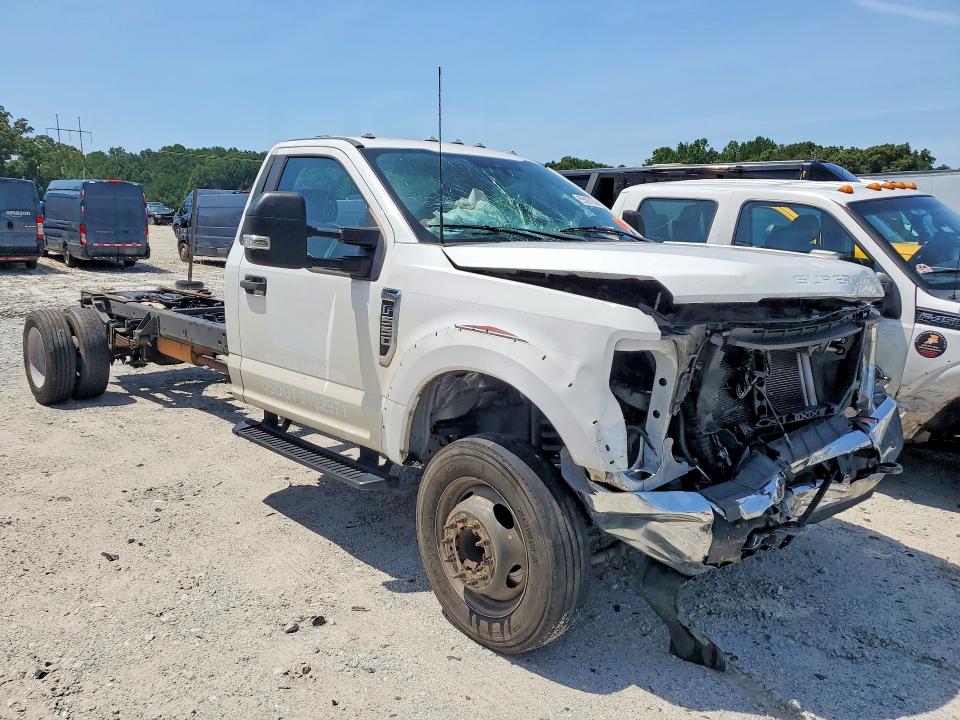 2022 Ford F550 მანქანა იყიდება აუქციონზე, vin: 1FDUF5GN9NED23578, აუქციონის ნომერი: 65687656