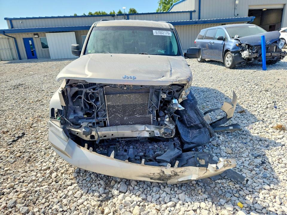 67002176 :رقم المزاد ، 1J4PN2GK8AW103534 vin ، 2010 Jeep Liberty مزاد بيع