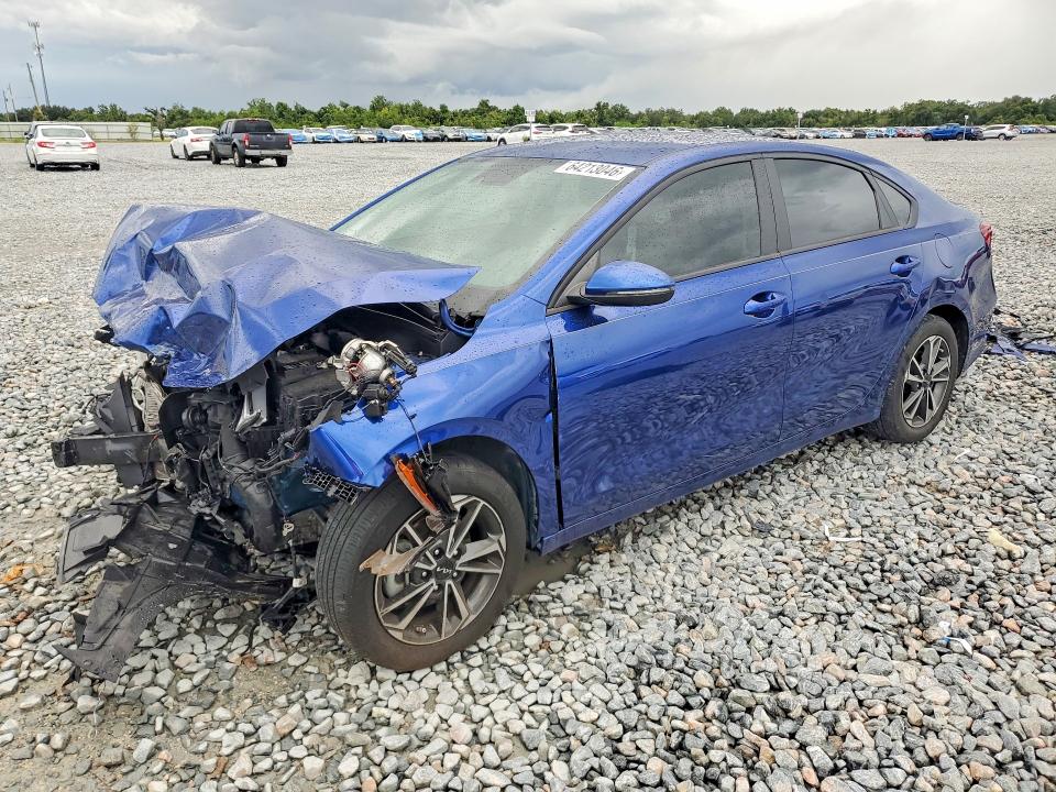64213046 :رقم المزاد ، 3KPF24AD5PE601161 vin ، 2023 Kia Forte مزاد بيع