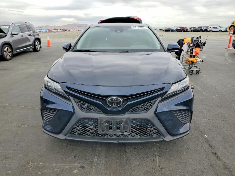 Продажа на аукционе авто 2019 Toyota Camry, vin: 4T1B11HK2KU800825, номер лота: 67195686