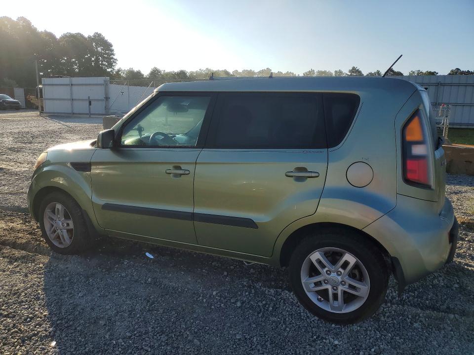 2011 Kia Soul მანქანა იყიდება აუქციონზე, vin: KNDJT2A29B7256638, აუქციონის ნომერი: 67046136