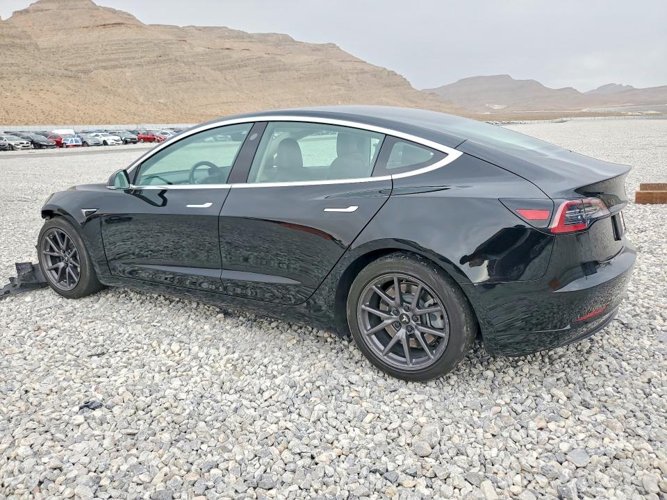 65033206 :رقم المزاد ، 5YJ3E1EA1KF297001 vin ، 2019 Tesla Model 3 مزاد بيع