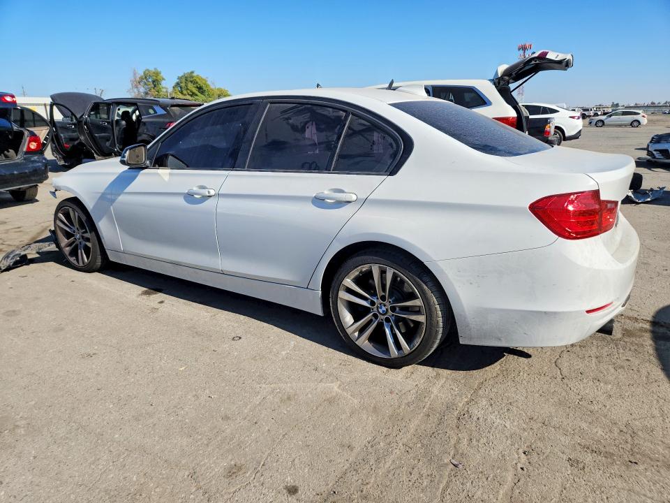 2013 Bmw 335 მანქანა იყიდება აუქციონზე, vin: WBA3A9C57DF476879, აუქციონის ნომერი: 64492136