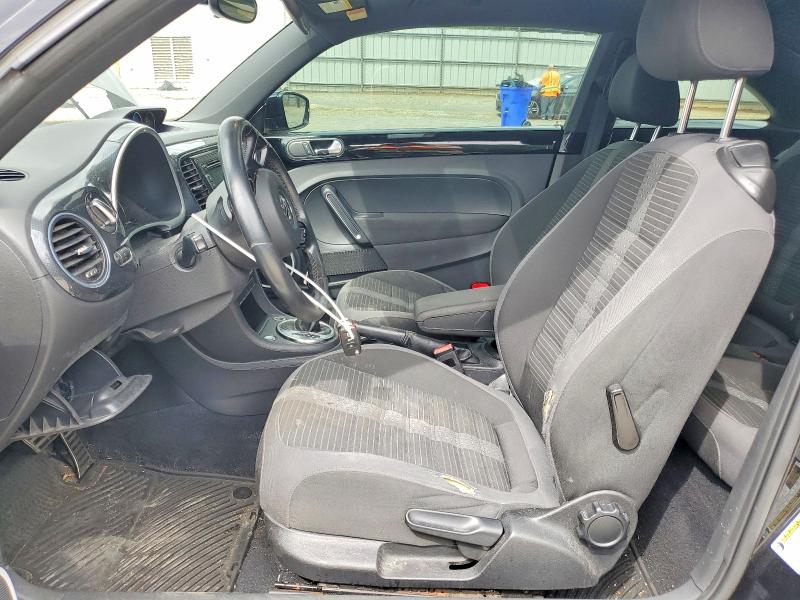 63500886 :رقم المزاد ، 3VWVT7ATXEM609841 vin ، 2014 Volkswagen Beetle مزاد بيع
