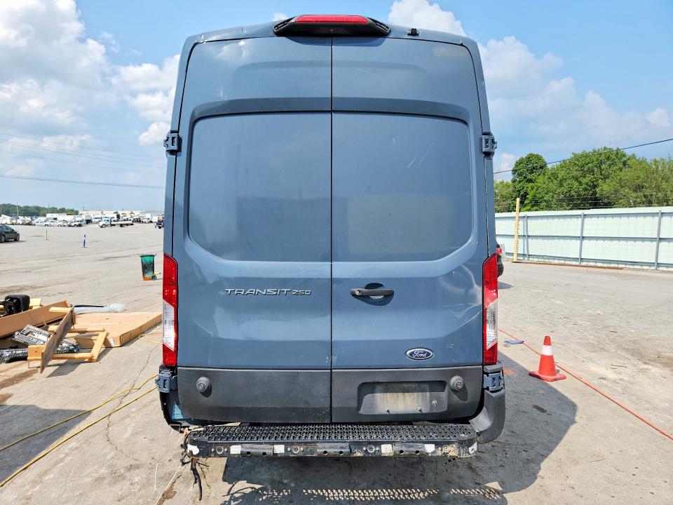 2020 Ford Transit მანქანა იყიდება აუქციონზე, vin: 1FTBR3X83LKA87574, აუქციონის ნომერი: 64112266