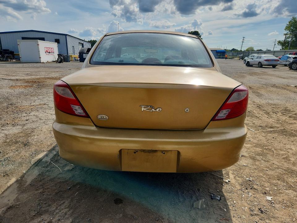 64213446 :رقم المزاد ، KNADC123926181490 vin ، 2002 Kia Rio مزاد بيع