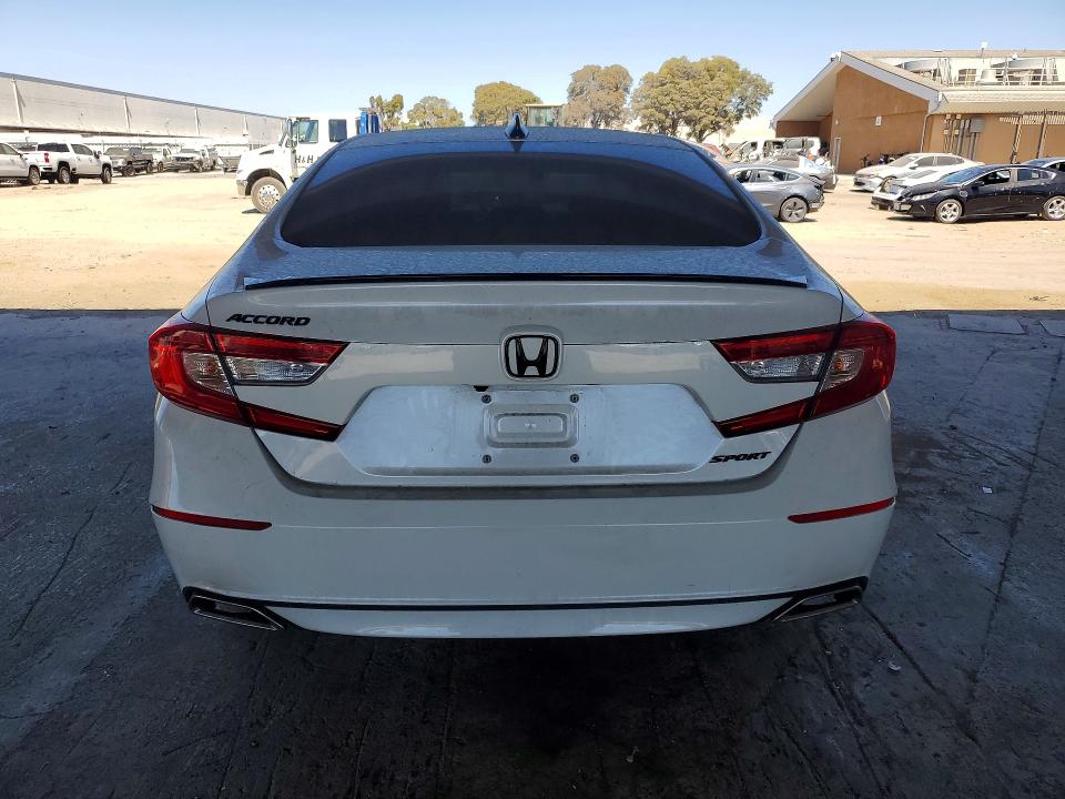 2022 Honda Accord მანქანა იყიდება აუქციონზე, vin: 1HGCV1F3XNA106643, აუქციონის ნომერი: 61792986