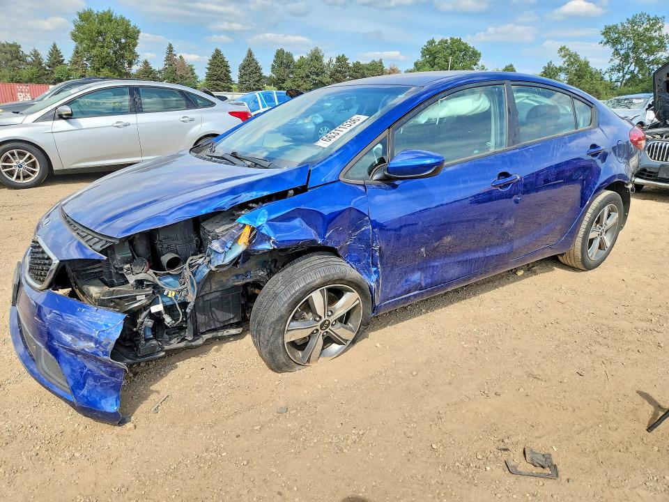 66311536 :رقم المزاد ، 3KPFL4A7XJE213275 vin ، 2018 Kia Forte مزاد بيع