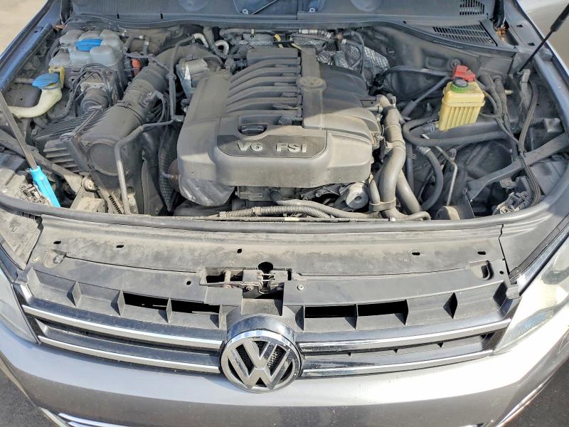 2012 Volkswagen Touareg მანქანა იყიდება აუქციონზე, vin: WVGEF9BP2CD011934, აუქციონის ნომერი: 67201786