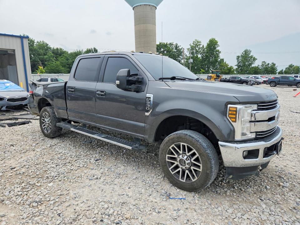 2018 Ford F250 მანქანა იყიდება აუქციონზე, vin: 1FT7W2B66JED06117, აუქციონის ნომერი: 63925806