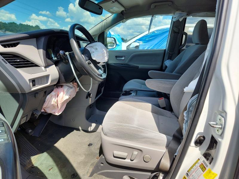 Продажа на аукционе авто 2017 Toyota Sienna, vin: 5TDKZ3DC1HS799543, номер лота: 62939776