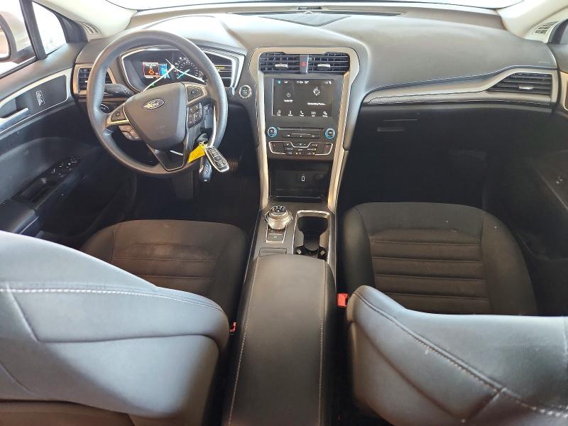63686106 :رقم المزاد ، 3FA6P0HD0HR275737 vin ، 2017 Ford Fusion مزاد بيع