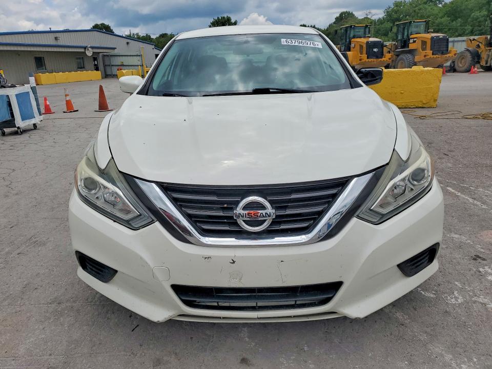 Продаж на аукціоні авто 2017 Nissan Altima, vin: 1N4AL3AP4HC142148, номер лоту: 63796976