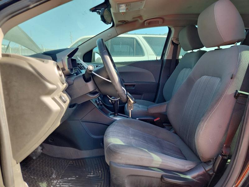 65269376 :رقم المزاد ، 1G1JC6SH4F4187268 vin ، 2015 Chevrolet Sonic مزاد بيع