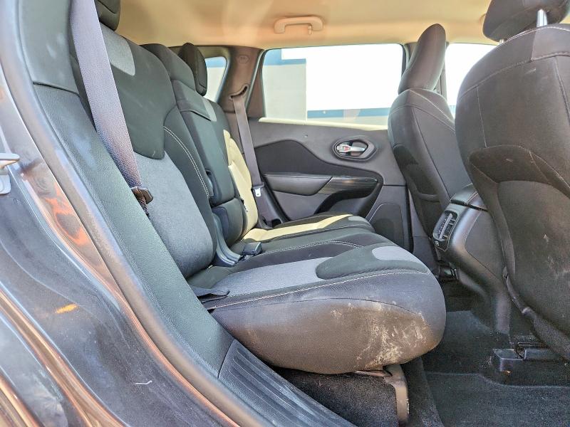 67183936 :رقم المزاد ، 1C4PJLCS7EW265612 vin ، 2014 Jeep Cherokee مزاد بيع