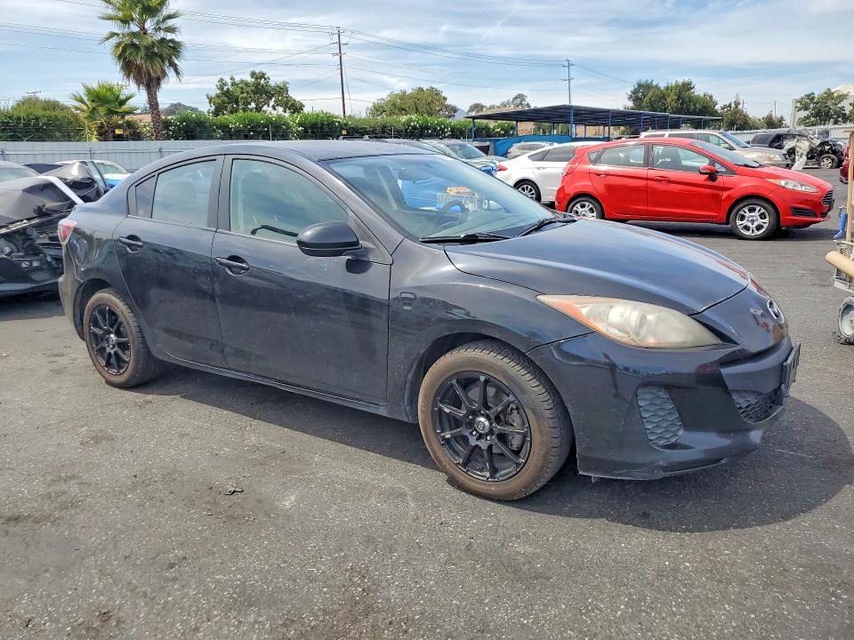 Продажа на аукционе авто 2013 Mazda 3, vin: JM1BL1TG6D1846616, номер лота: 65848946