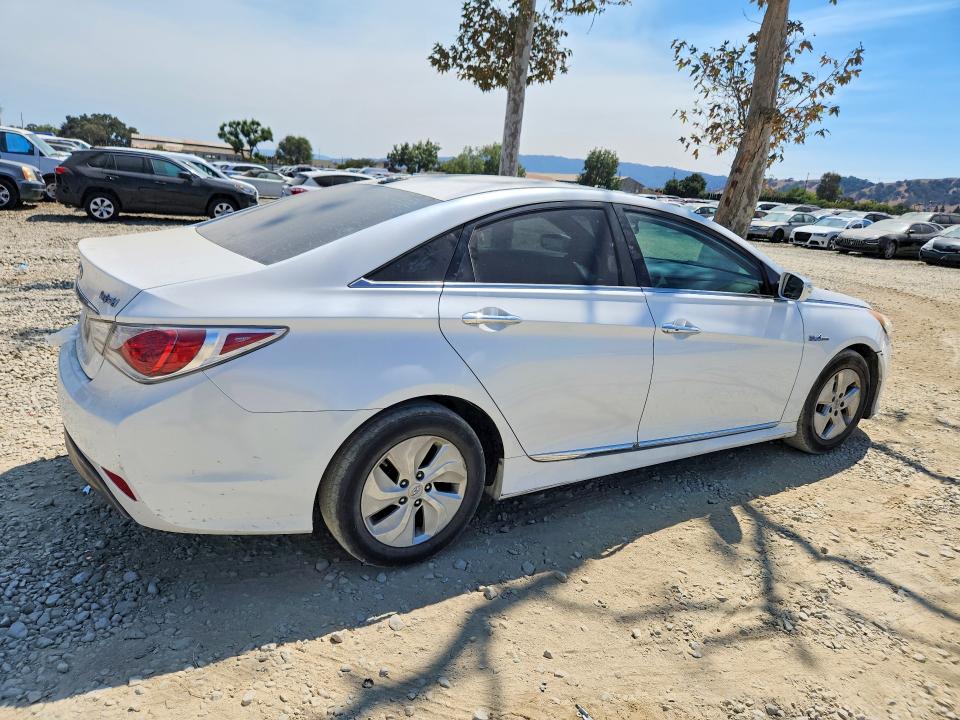 2015 Hyundai Sonata Hybrid მანქანა იყიდება აუქციონზე, vin: KMHEC4A40FA127450, აუქციონის ნომერი: 66469636