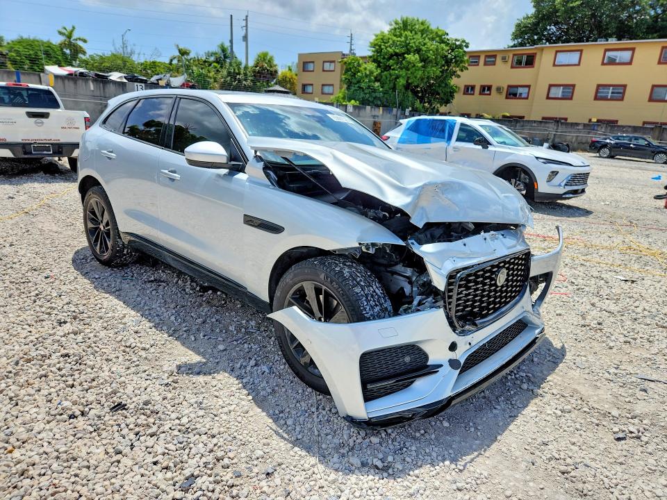 Продаж на аукціоні авто 2022 Jaguar F-pace, vin: SADCJ2EX5NA700422, номер лоту: 65691526
