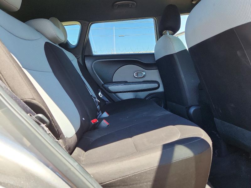 63418956 :رقم المزاد ، KNDJN2A22J7602439 vin ، 2018 Kia Soul مزاد بيع