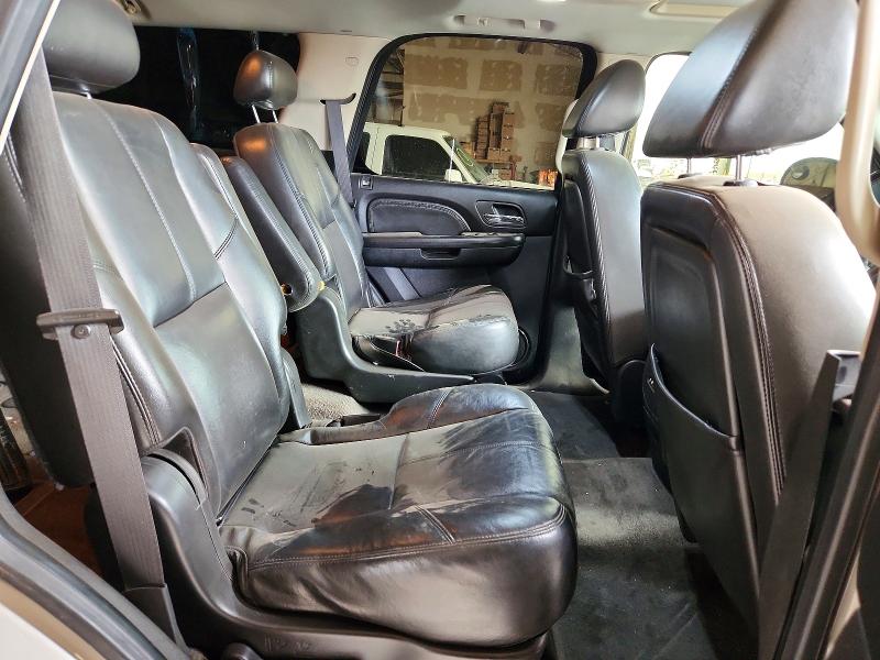 63831156 :رقم المزاد ، 1GKFK63858J236128 vin ، 2008 Gmc Yukon مزاد بيع