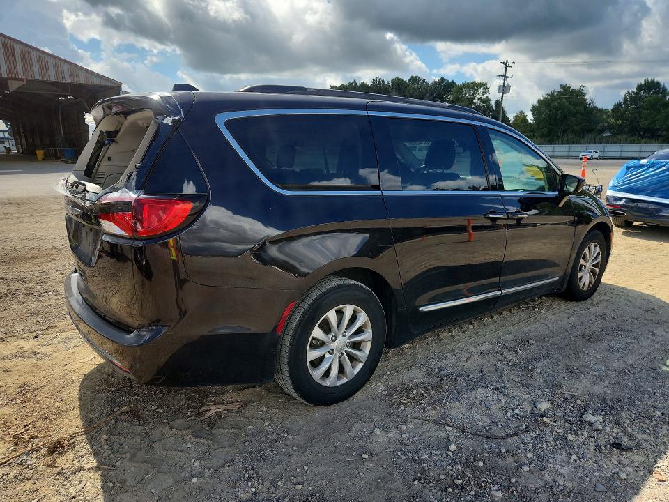 Aukcja sprzedaży 2017 Chrysler Pacifica, vin: 2C4RC1BG8HR734028, numer aukcji: 64547566