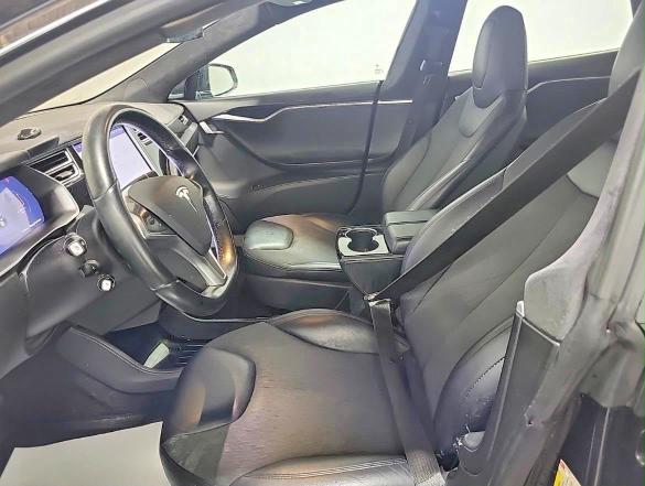 2015 Tesla Model S მანქანა იყიდება აუქციონზე, vin: 5YJSA1H1XFFP78583, აუქციონის ნომერი: 64748856