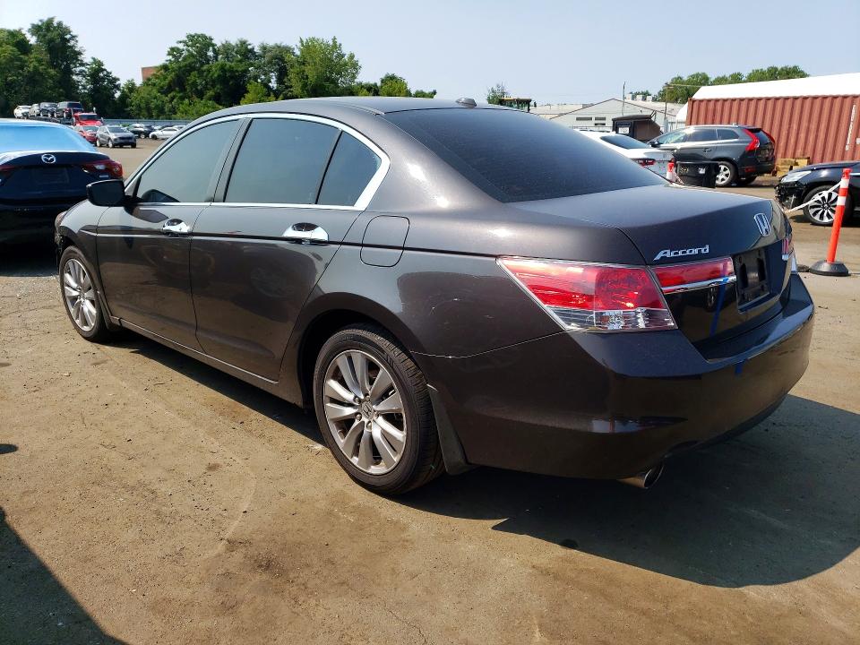 62637936 :رقم المزاد ، 1HGCP3F84BA013436 vin ، 2011 Honda Accord مزاد بيع