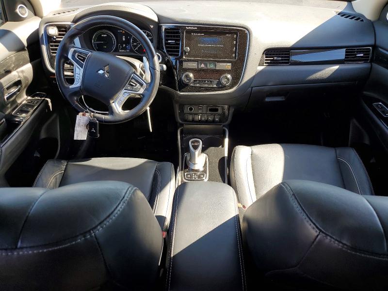 2018 Mitsubishi Outlander მანქანა იყიდება აუქციონზე, vin: JA4J24A52JZ059056, აუქციონის ნომერი: 63685316