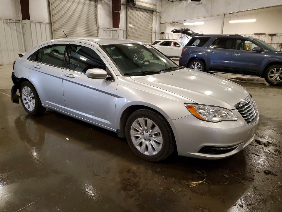 65361786 :رقم المزاد ، 1C3CCBAB9CN126854 vin ، 2012 Chrysler 200 مزاد بيع