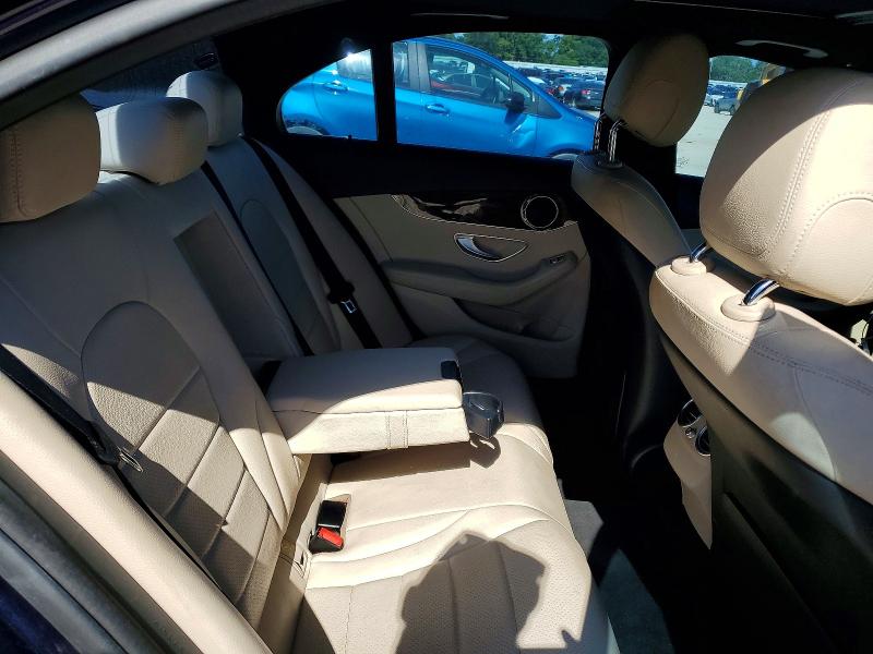 2018 Mercedes-benz C მანქანა იყიდება აუქციონზე, vin: 55SWF4JB5JU236421, აუქციონის ნომერი: 64119306