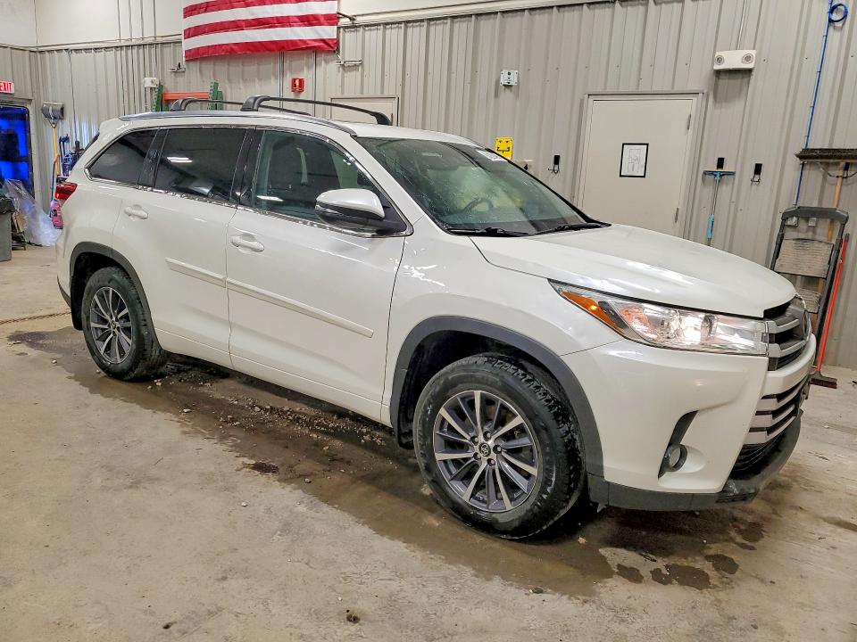Aukcja sprzedaży 2018 Toyota Highlander, vin: 5TDJZRFH5JS857862, numer aukcji: 64259496