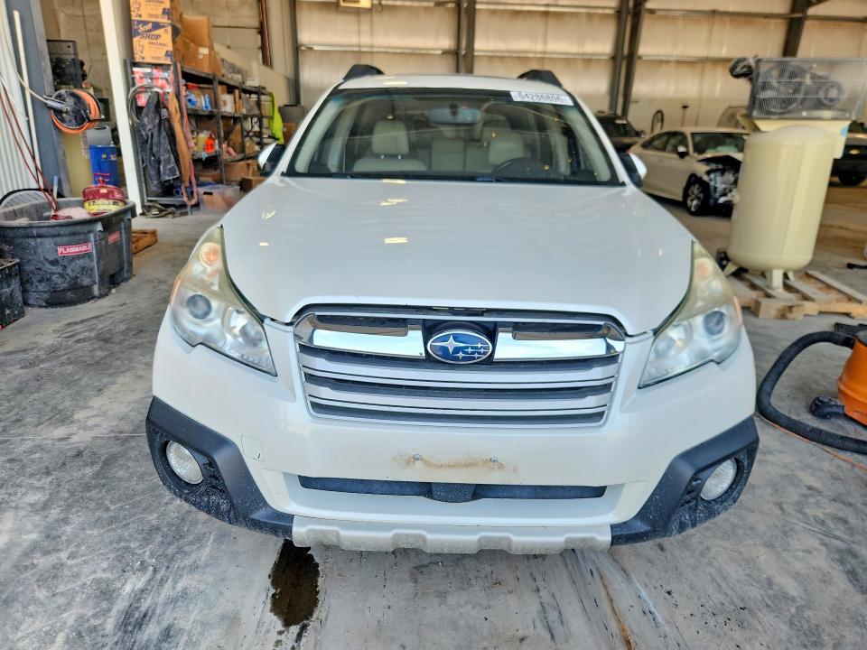 64286806 :رقم المزاد ، 4S4BRCLC2E3271746 vin ، 2014 Subaru Outback مزاد بيع